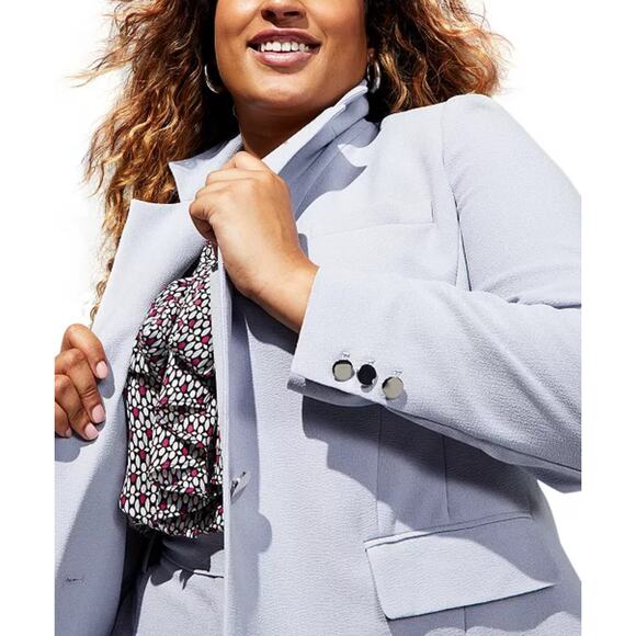 Bar III Plus Size Textured Crepe Single-Button Blazer 3X - Picture 3 of 12
